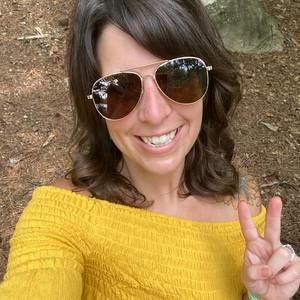 Meet your Posher, Leah